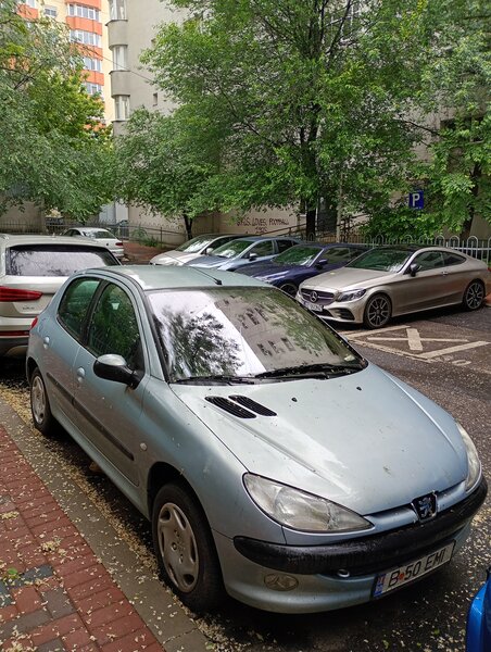 Peugeot 206